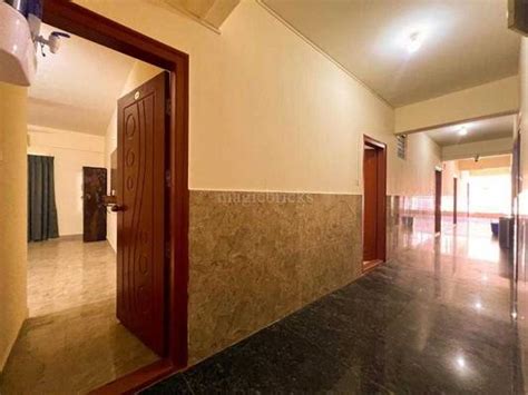 75 PG & Paying Guest near Bagmane Tech Park .